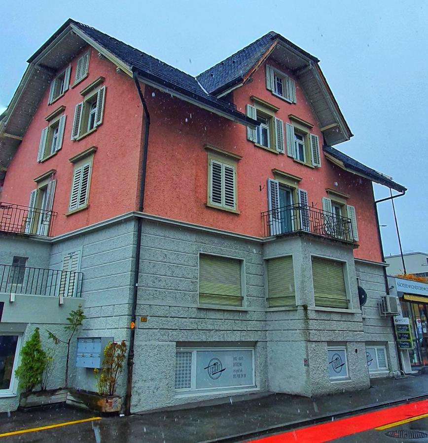 Sensi Living Station Apartment Pfaffikon  Exterior photo